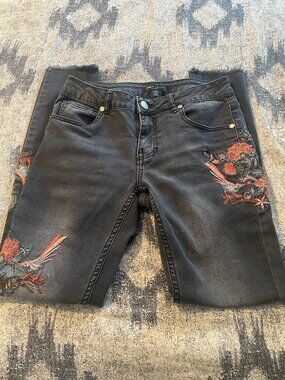 Romei & Juliet Embroidered Black Jeans Women